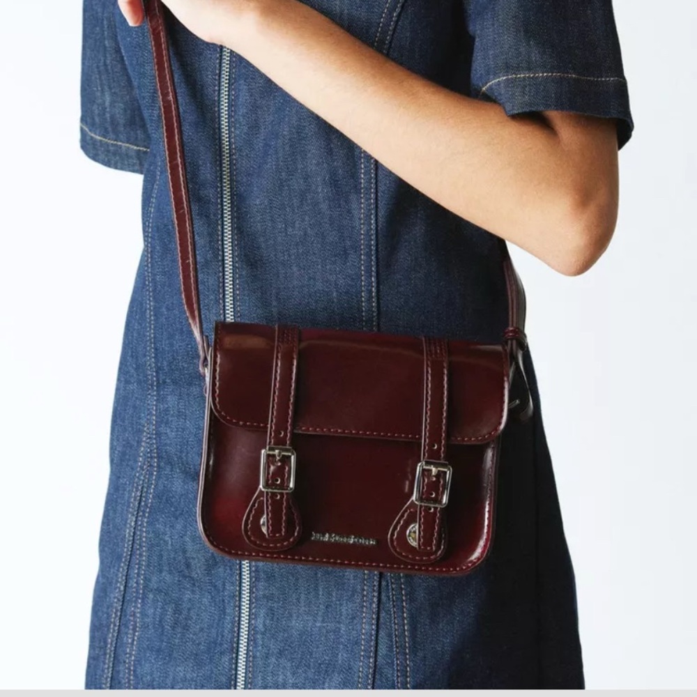 Dr. Martens 7 INCH VEGAN CROSSBODY BAG
